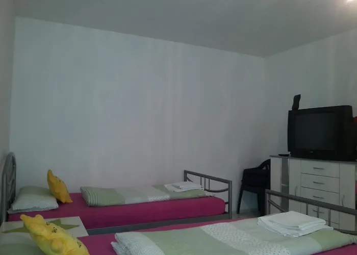 2-rooms Downtown Apartmán